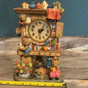 Vintage Teddy Bear Clock Pendulum 1990’s Does Not Work